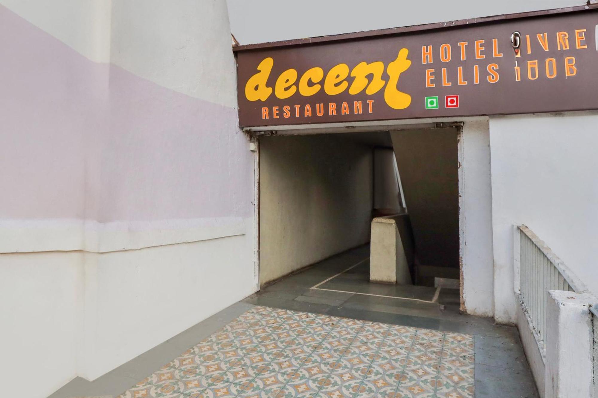 Hotel O Ellis أحمد أباد المظهر الخارجي الصورة