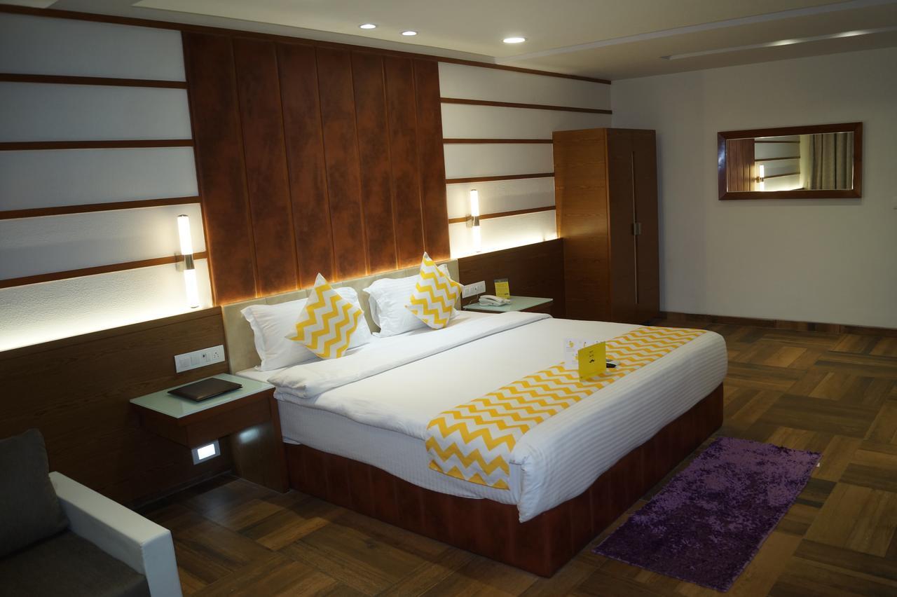 Hotel O Ellis أحمد أباد المظهر الخارجي الصورة