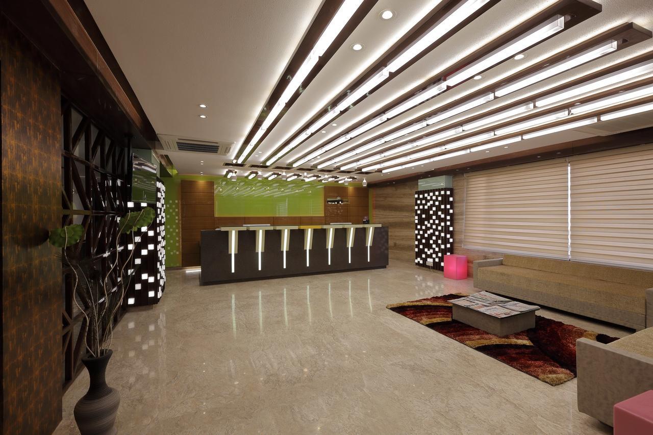 Hotel O Ellis أحمد أباد المظهر الخارجي الصورة